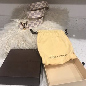 Authentic LOIUS VUITTON Belt
